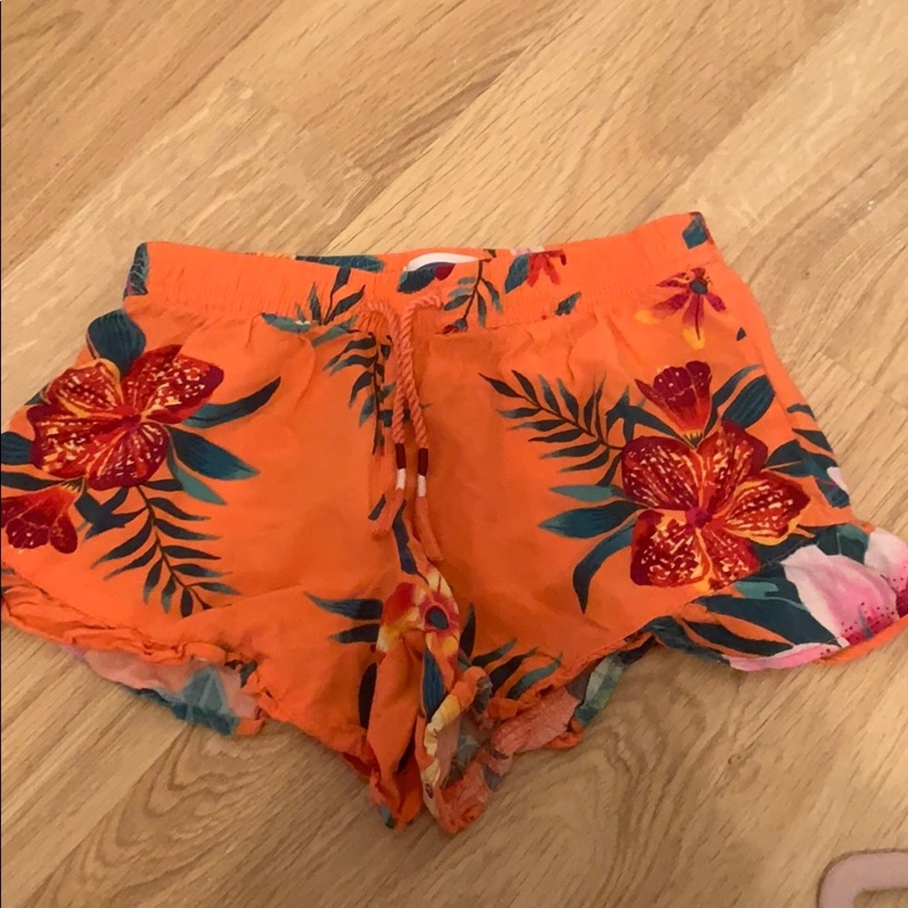 Beachy girl shorts